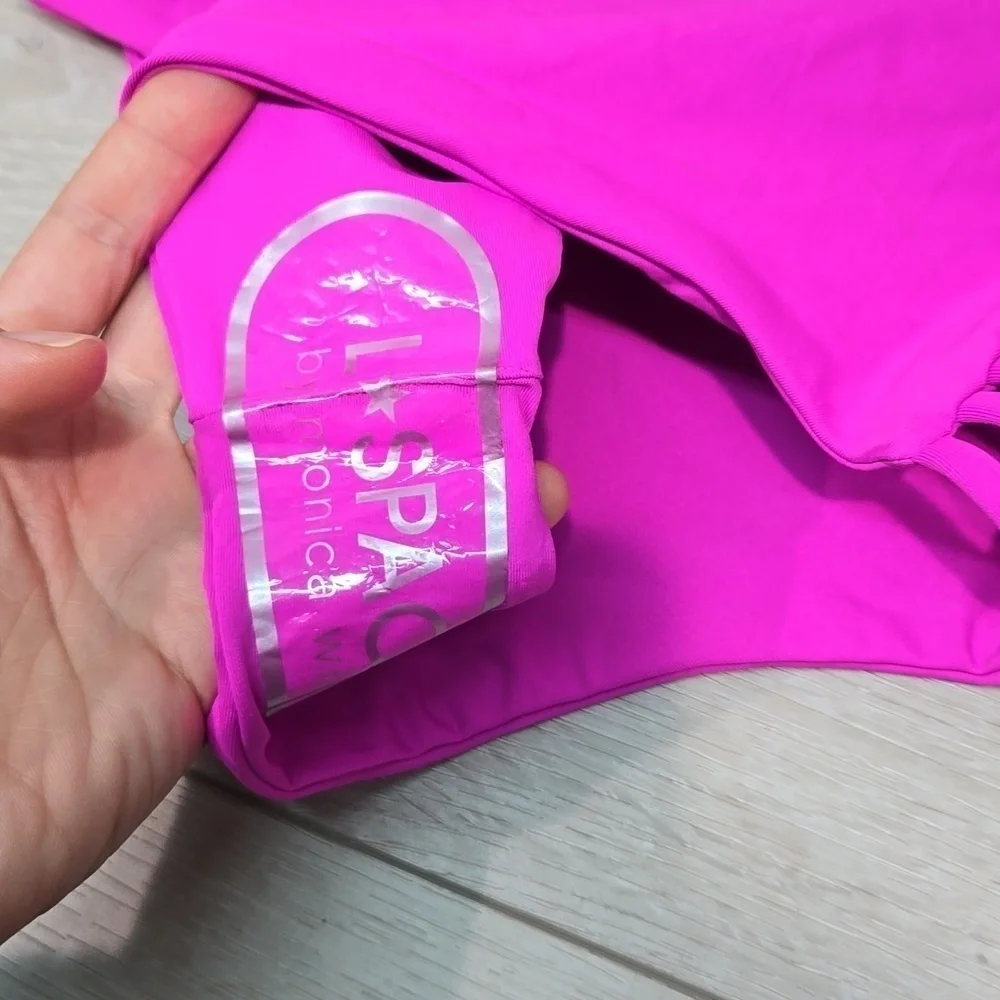 NWOT L Space Women Bitsy cut Swim bottom sz M